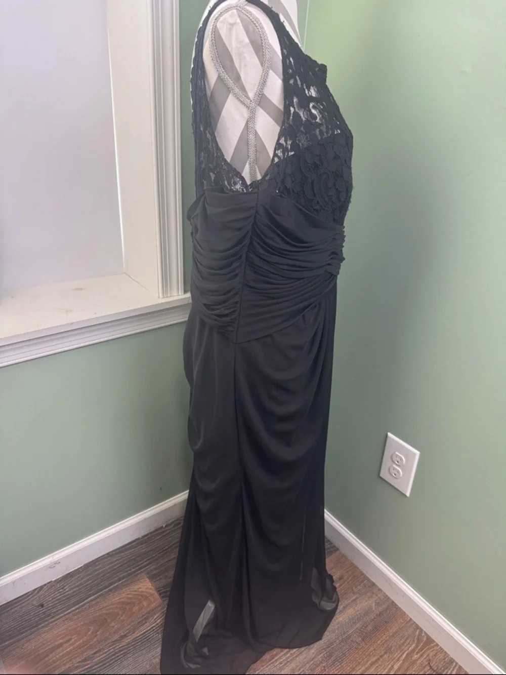 David's Bridal Black Lace Bodice Maxi Dress 18 - Picture 8 of 9